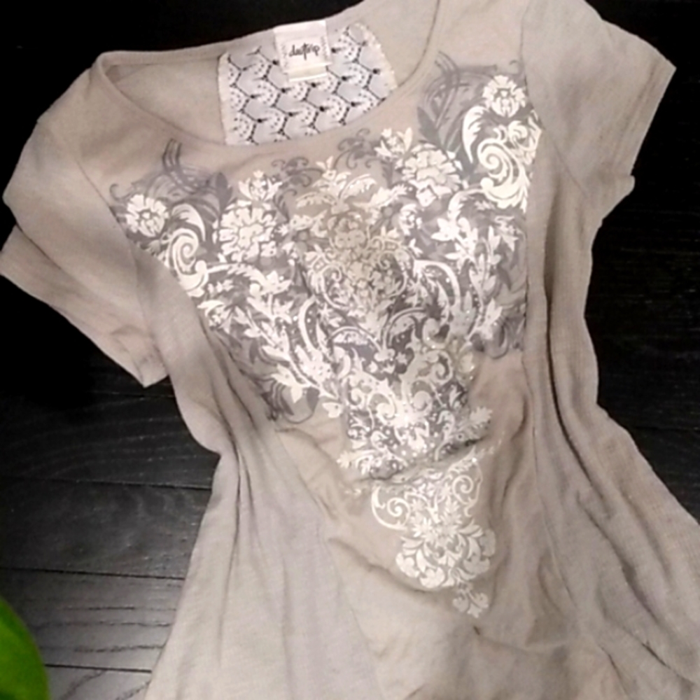 ⚡5 for 25⚡XS Daytrip Rhinestone Tee